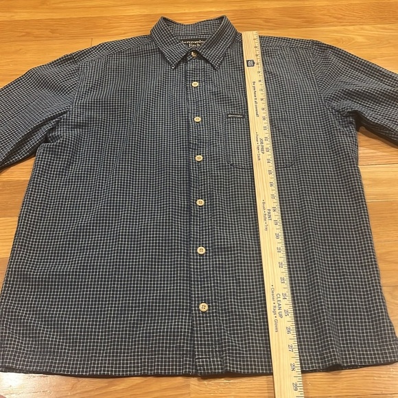 Abercrombie & Fitch men’s button down shirt size medium. - Picture 6 of 7